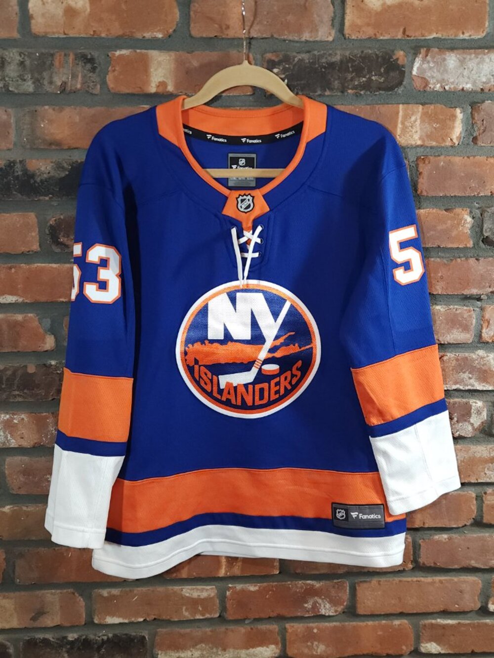 NHL Fanatics Casey Cizikas #53 New York Islanders Home Hockey Jersey Youth L/XL - Picture 2 of 6